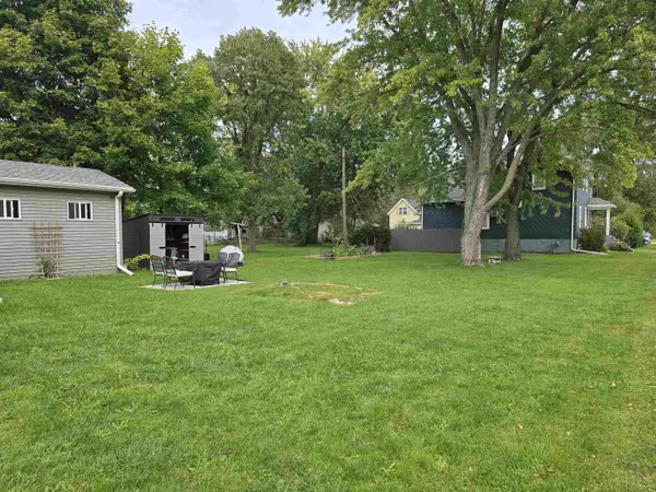 377 THOMAS ST, Fond Du Lac, WI 54935-3249
