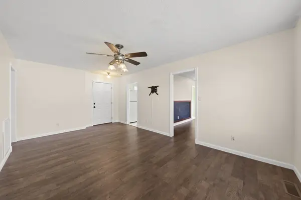 702 Hugh Hunter Rd, Oak Grove, KY 42262