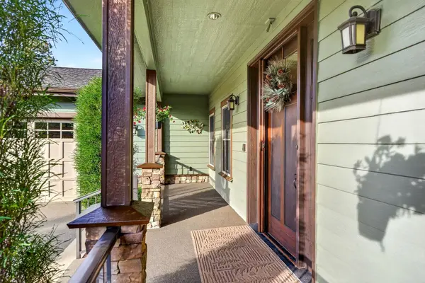 724 N Pack Trail Ln, Liberty Lake, WA 99019