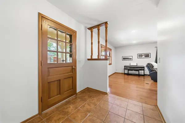 8121 E Mockingbird Ln, Wichita, KS 67207