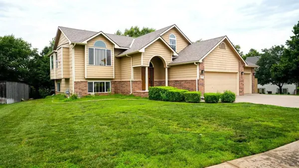 1203 S Park Hill, Derby, KS 67037