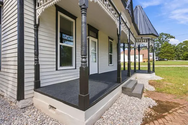 313 N Spruce ST, Pierce City, MO 65723