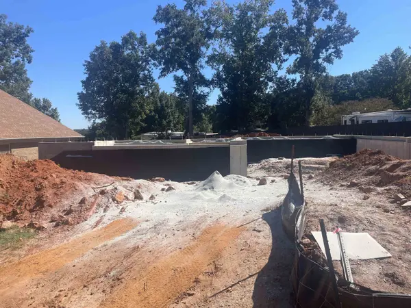 38 Double Crest DR, Taylors, SC 29687