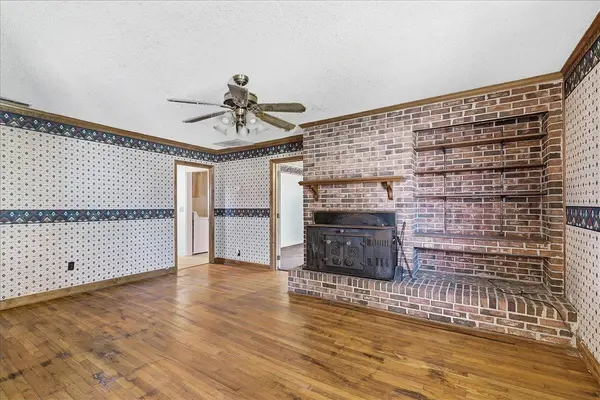 4594 Jug Factory RD, Greer, SC 29651
