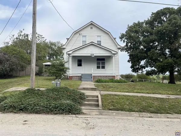 416 E 1st ST, Eskridge, KS 66423