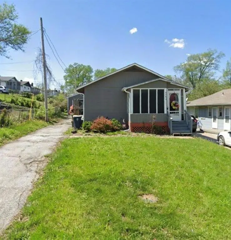 4542 Lister AVE, Kansas City, MO 64130