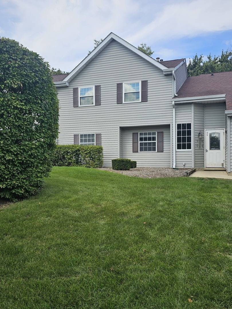 56 N Victoria LN #C, Streamwood, IL 60107