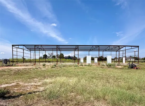 290 Richmond ST, Mcdade, TX 78650