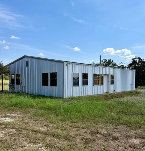 290 Richmond ST, Mcdade, TX 78650