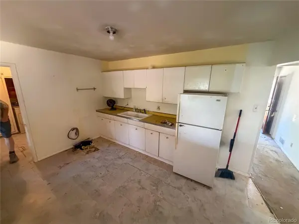 3323 S Grape, Denver, CO 80222