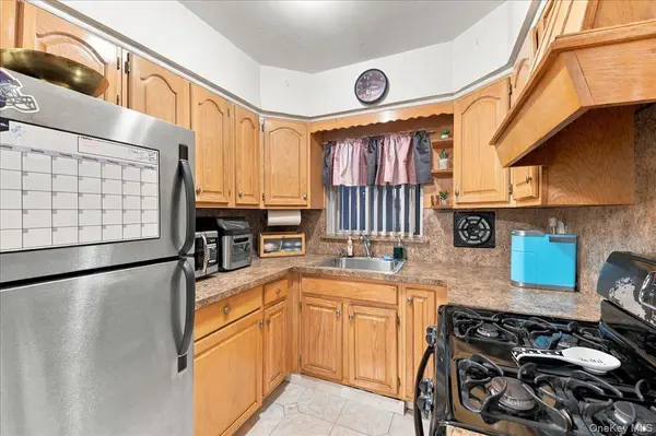1512 Stadium AVE, Bronx, NY 10465
