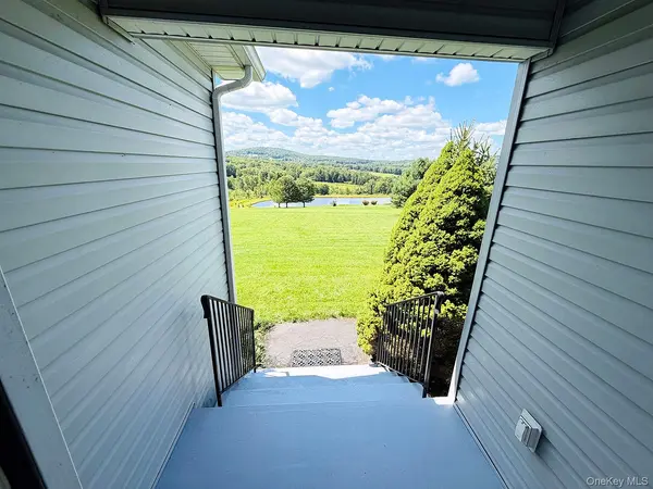 43 Schuman RD, Call Listing Agent, PA 18415