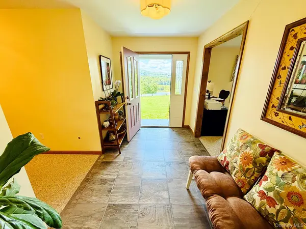 43 Schuman RD, Call Listing Agent, PA 18415