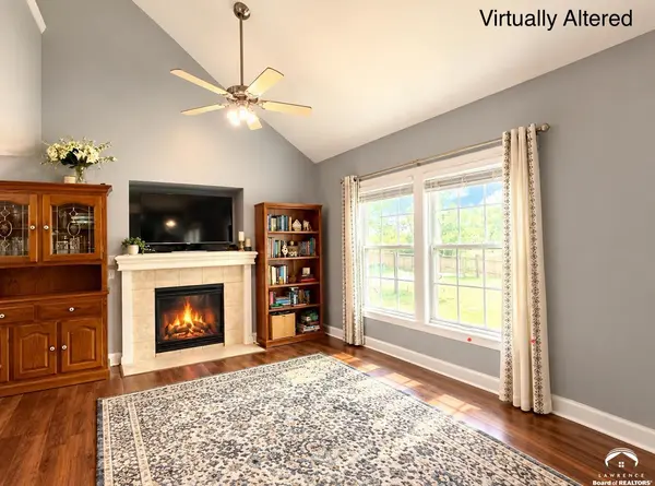 940 N Field Stone DR, Lawrence, KS 66049