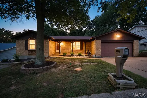 2124 Windemere DR, Imperial, MO 63052