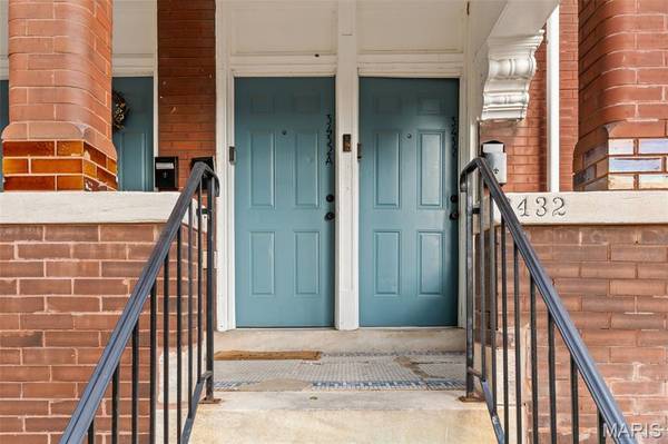 3430 Grace AVE, St Louis, MO 63116