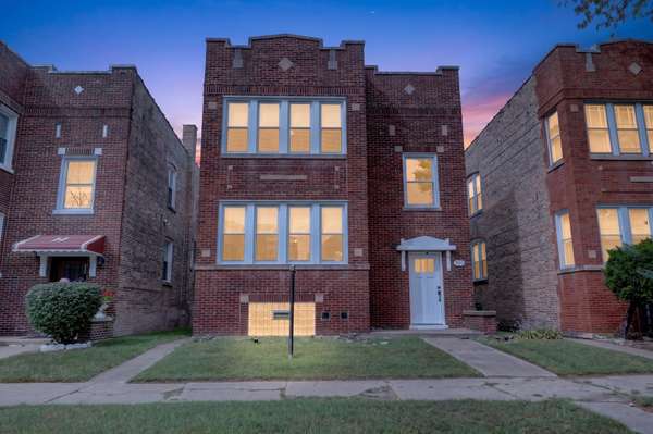 7150 S EBERHART AVE, Chicago, IL 60619