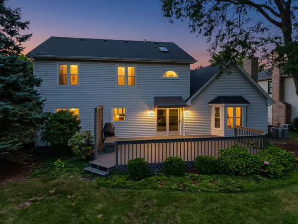 516 Bovidae CIR, Naperville, IL 60565