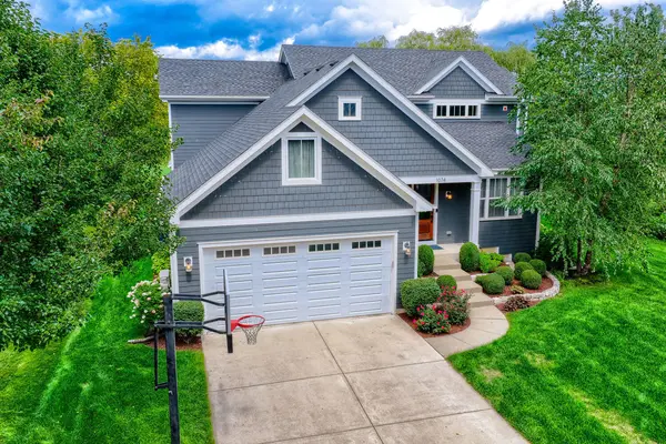 1074 Suffolk CT, Gurnee, IL 60031