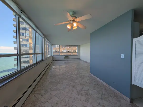 6171 N Sheridan RD #1412, Chicago, IL 60660