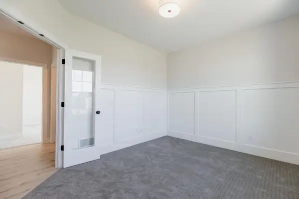 4817 127th CIR NE, Blaine, MN 55449