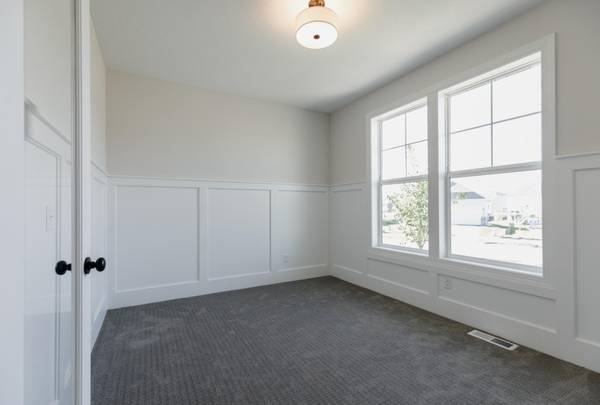 4817 127th CIR NE, Blaine, MN 55449