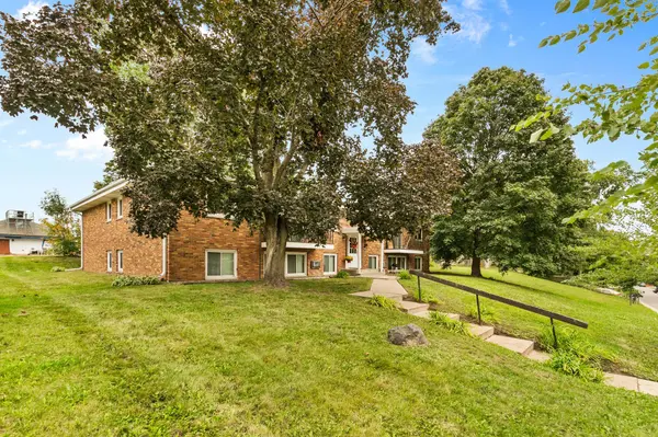 1610 Albemarle ST, Saint Paul, MN 55117