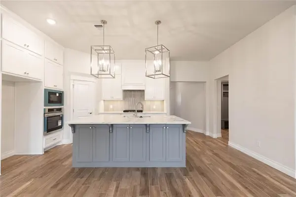 9300 NW 119th ST, Yukon, OK 73099