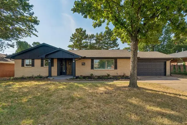 2304 NW 49th ST, Oklahoma City, OK 73112