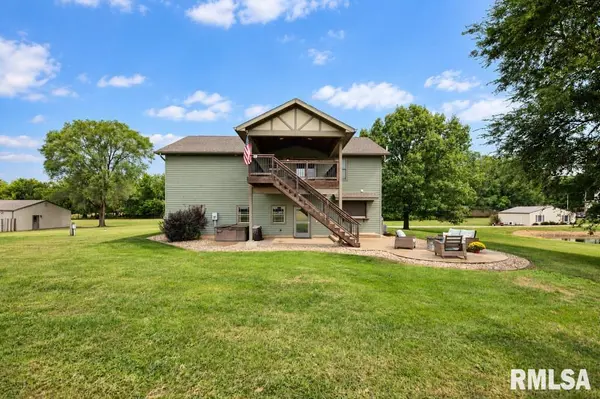 1115 UPPER SPRING BAY RD, East Peoria, IL 61611