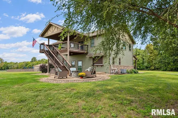 1115 UPPER SPRING BAY RD, East Peoria, IL 61611