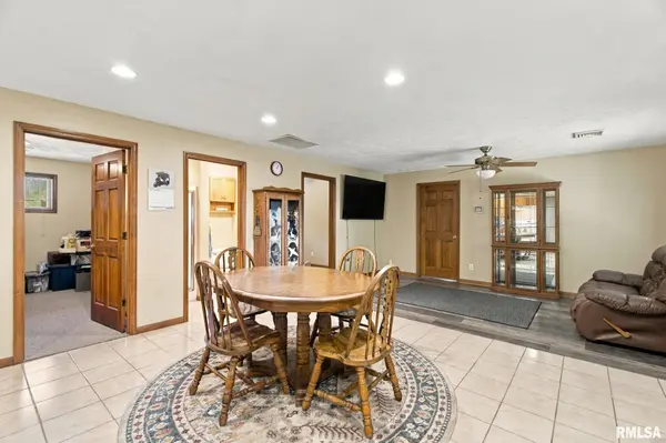 312 W CHICAGO AVE, Orient, IL 62874-1102