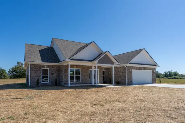 103 Blaine Ln, Summertown, TN 38483