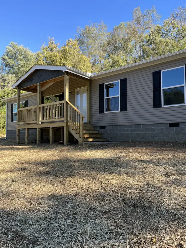 295 Carroll Hollow Rd, Clinton, TN 37716