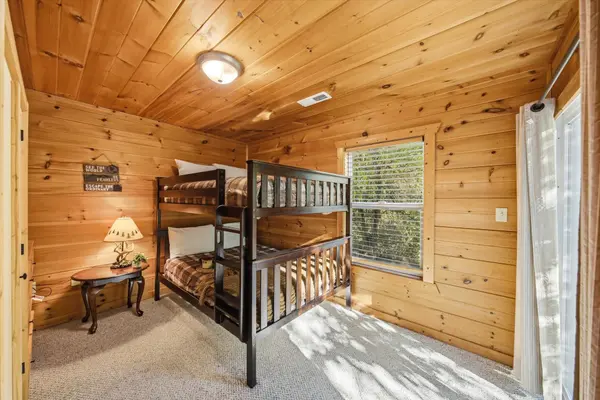 661 Morning Mist Way, Gatlinburg, TN 37738