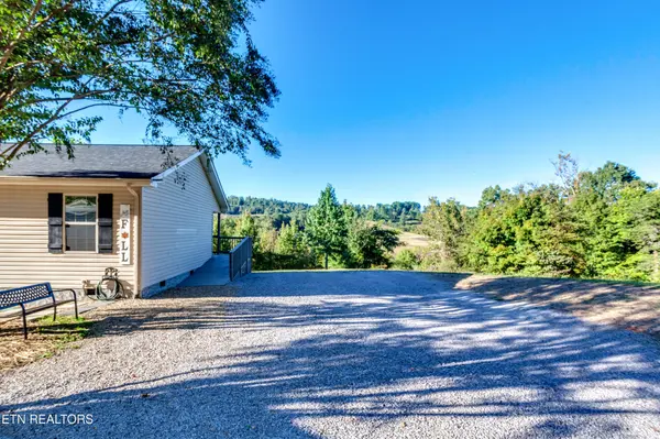 293 Lillian Lane, Maynardville, TN 37807