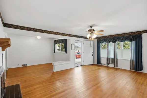 5605 E Rockwood Rd, Wichita, KS 67208