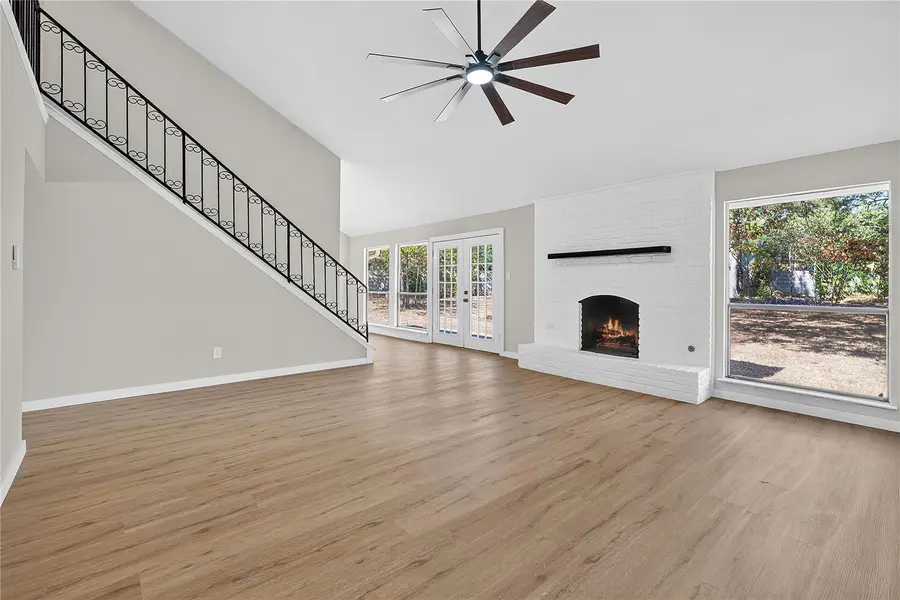 11202 Balcones Woods CV, Austin, TX 78759