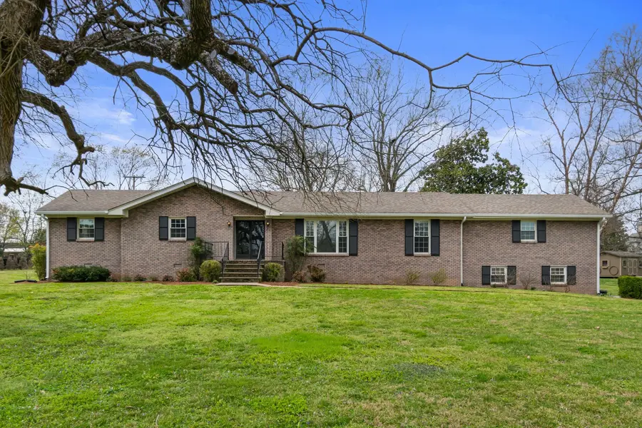 513 Meadowlark Ln, Brentwood, TN 37027