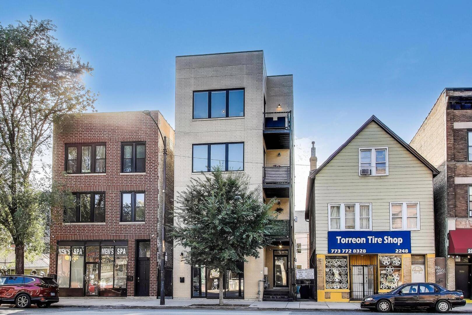 2246 N Western AVE #4, Chicago, IL 60647