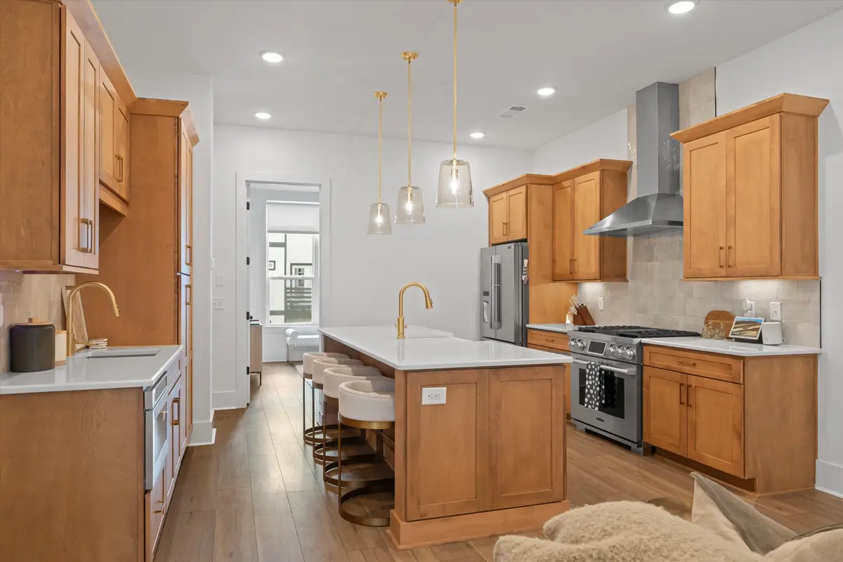 206 N 9th St #E, Nashville, TN 37206