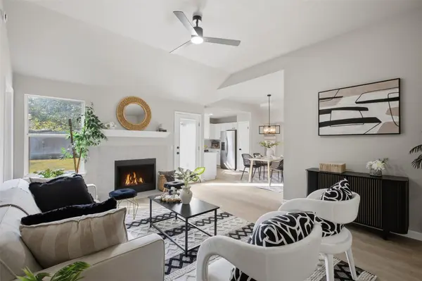 812 HONEYSUCKLE DR, Leander, TX 78641