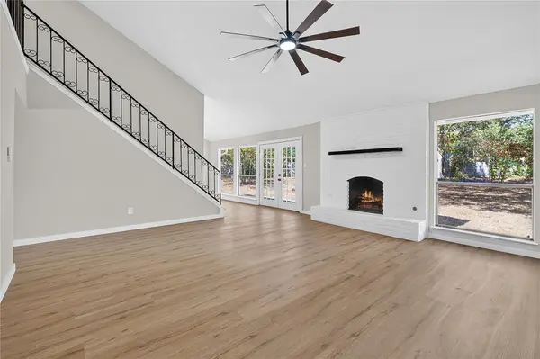 11202 Balcones Woods CV, Austin, TX 78759