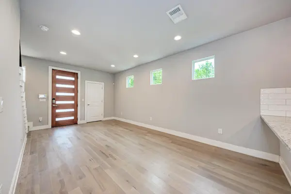 5308 Downs DR #2, Austin, TX 78721