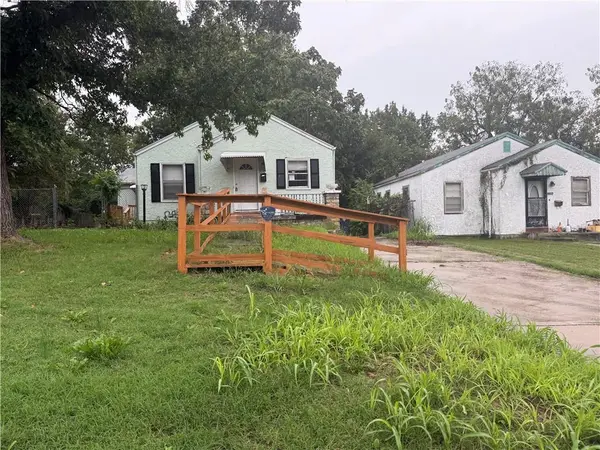 4421 College AVE, Kansas City, MO 64130