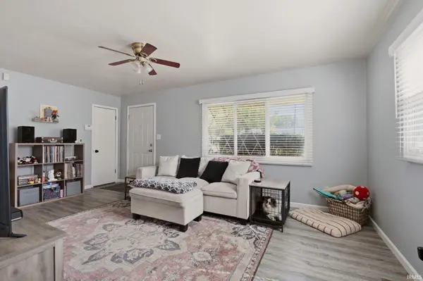 2821 Barnhart AVE, Fort Wayne, IN 46805-3011