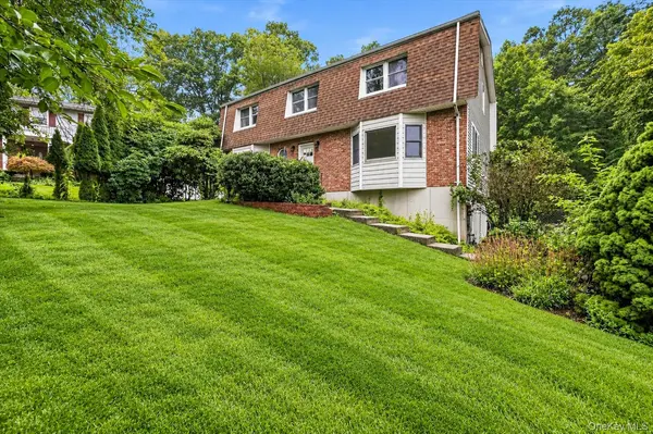 17 Esquire RD, New City, NY 10956