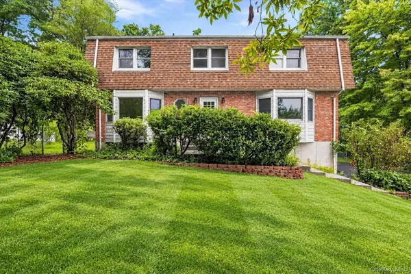 17 Esquire RD, New City, NY 10956