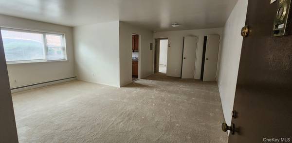 400 N N. Corona Avenue, Valley Stream,NY AVE #B1, Valley Stream, NY 11580
