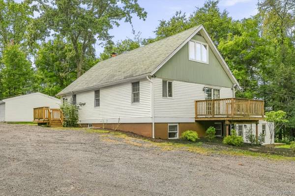 58 Iron Mountain RD, Warwick, NY 10990